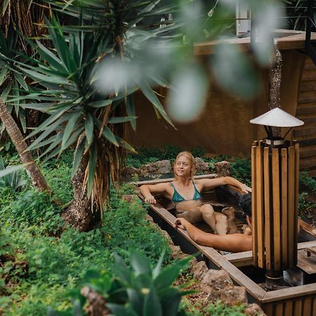 Las Cupulas At Earth Lodge アンティグア・グアテマラ エクステリア 写真