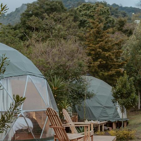 Las Cupulas At Earth Lodge アンティグア・グアテマラ エクステリア 写真